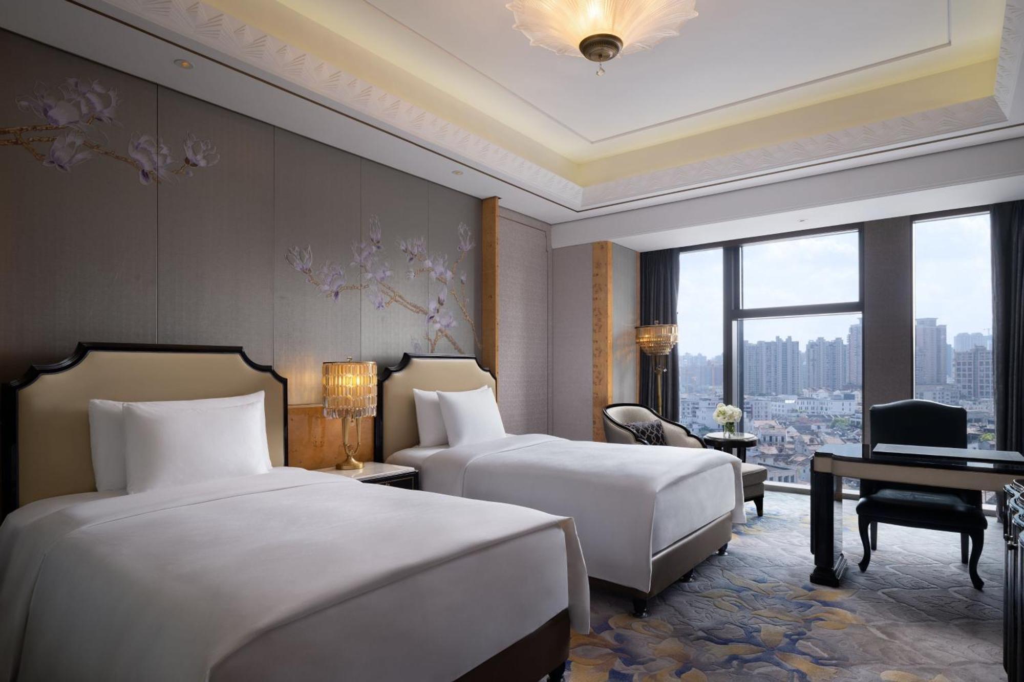 The St. Regis On The Bund, Шанхай Экстерьер фото